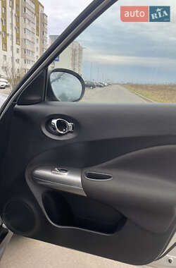 Внедорожник / Кроссовер Nissan Juke 2011 в 