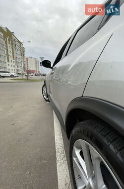 Внедорожник / Кроссовер Nissan Juke 2011 в 