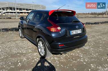 Внедорожник / Кроссовер Nissan Juke 2011 в 