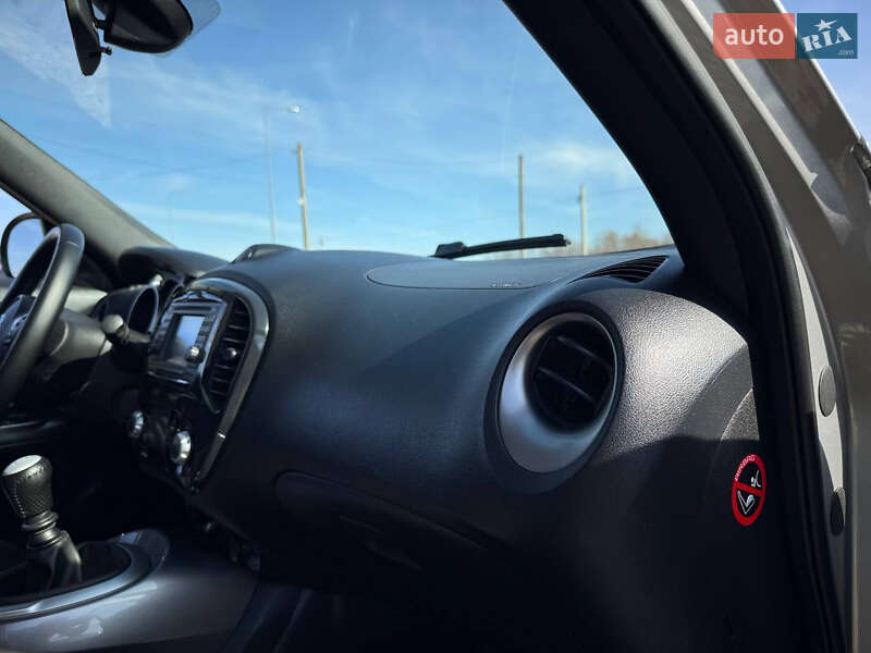 Внедорожник / Кроссовер Nissan Juke 2011 в Стрые