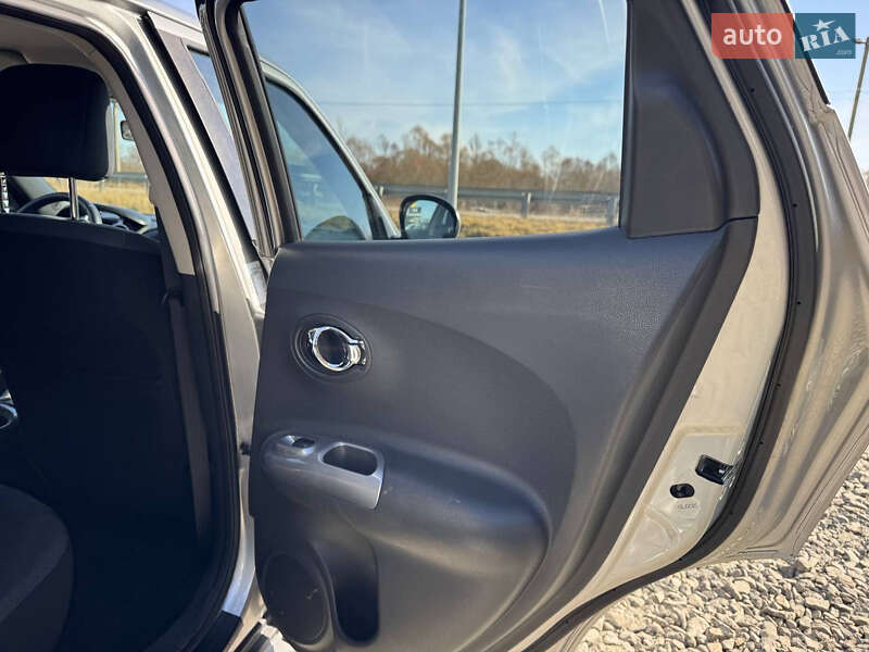Внедорожник / Кроссовер Nissan Juke 2011 в Стрые