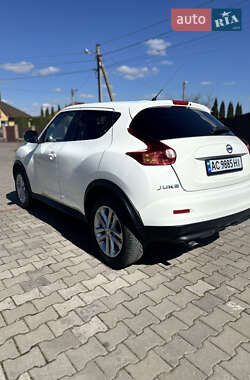 Внедорожник / Кроссовер Nissan Juke 2010 в 
