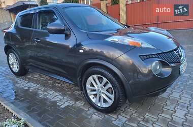 Внедорожник / Кроссовер Nissan Juke 2011 в 