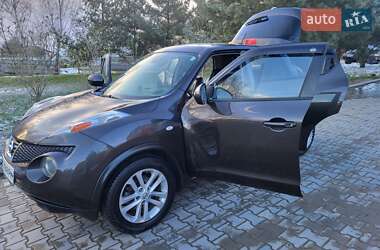 Внедорожник / Кроссовер Nissan Juke 2011 в 