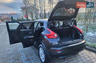 Внедорожник / Кроссовер Nissan Juke 2011 в 