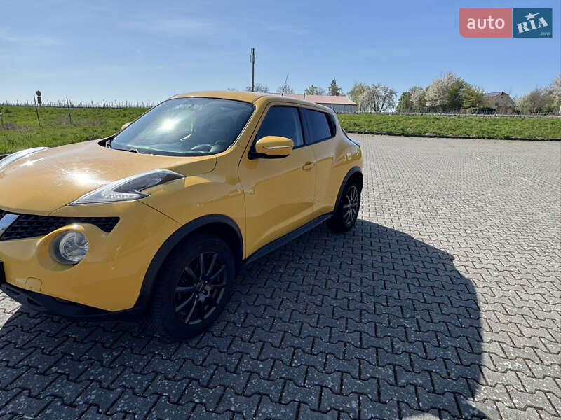 Позашляховик / Кросовер Nissan Juke 2015 в Львові