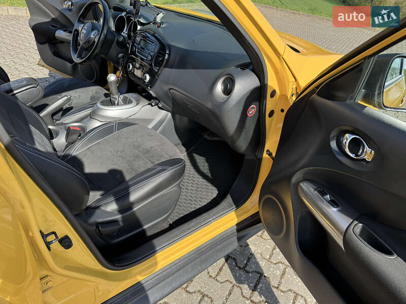 Позашляховик / Кросовер Nissan Juke 2015 в Львові