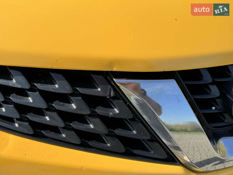 Позашляховик / Кросовер Nissan Juke 2015 в Львові