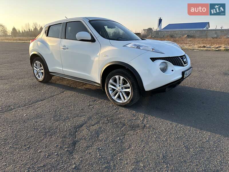 Позашляховик / Кросовер Nissan Juke 2013 в Рівному