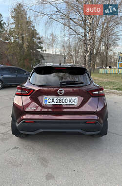 Внедорожник / Кроссовер Nissan Juke 2021 в 