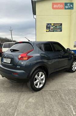 Внедорожник / Кроссовер Nissan Juke 2010 в 