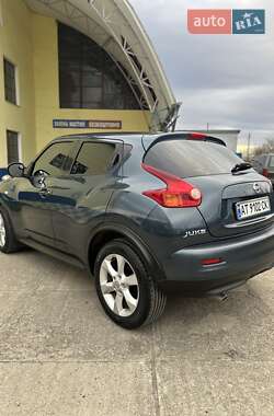 Внедорожник / Кроссовер Nissan Juke 2010 в 