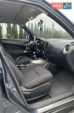 Внедорожник / Кроссовер Nissan Juke 2010 в 