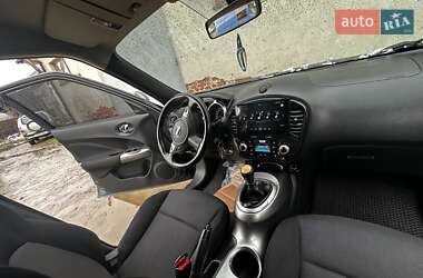 Внедорожник / Кроссовер Nissan Juke 2010 в 