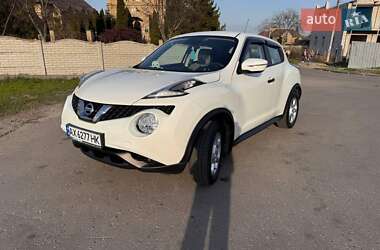Внедорожник / Кроссовер Nissan Juke 2017 в 