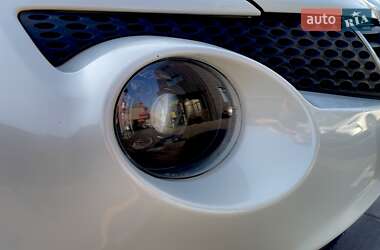 Внедорожник / Кроссовер Nissan Juke 2011 в 