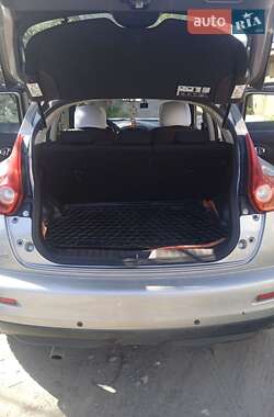 Позашляховик / Кросовер Nissan Juke 2011 в 