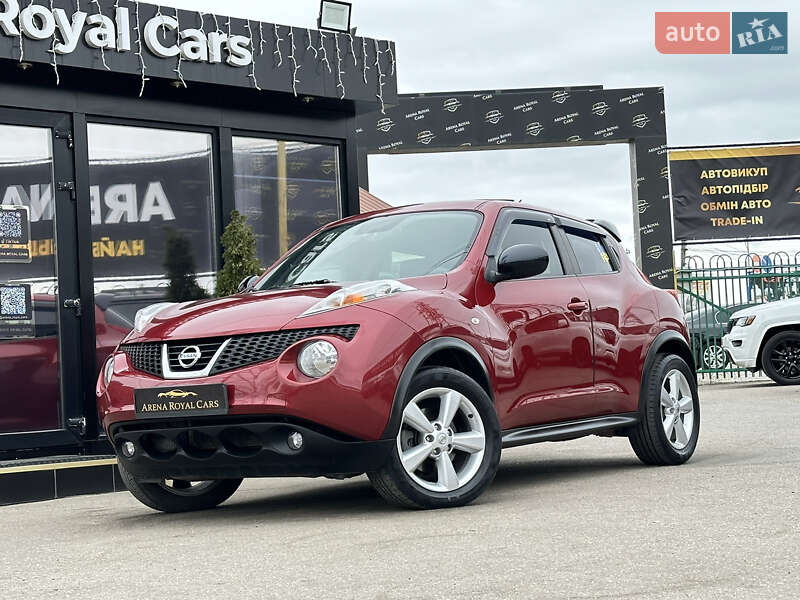 Позашляховик / Кросовер Nissan Juke 2012 в 