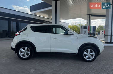 Внедорожник / Кроссовер Nissan Juke 2018 в 