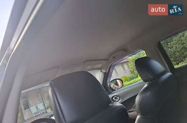 Внедорожник / Кроссовер Nissan Juke 2011 в 
