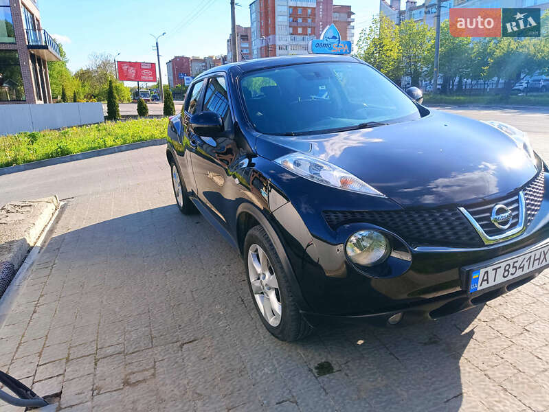 Внедорожник / Кроссовер Nissan Juke 2011 в 