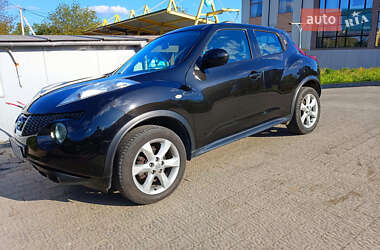 Внедорожник / Кроссовер Nissan Juke 2011 в 