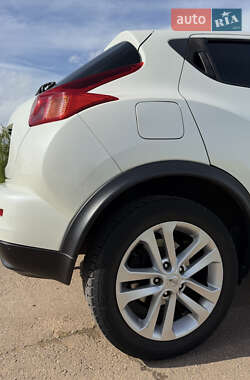 Позашляховик / Кросовер Nissan Juke 2014 в 