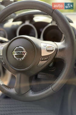 Позашляховик / Кросовер Nissan Juke 2014 в 