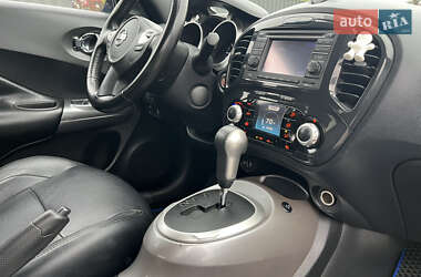 Позашляховик / Кросовер Nissan Juke 2010 в 