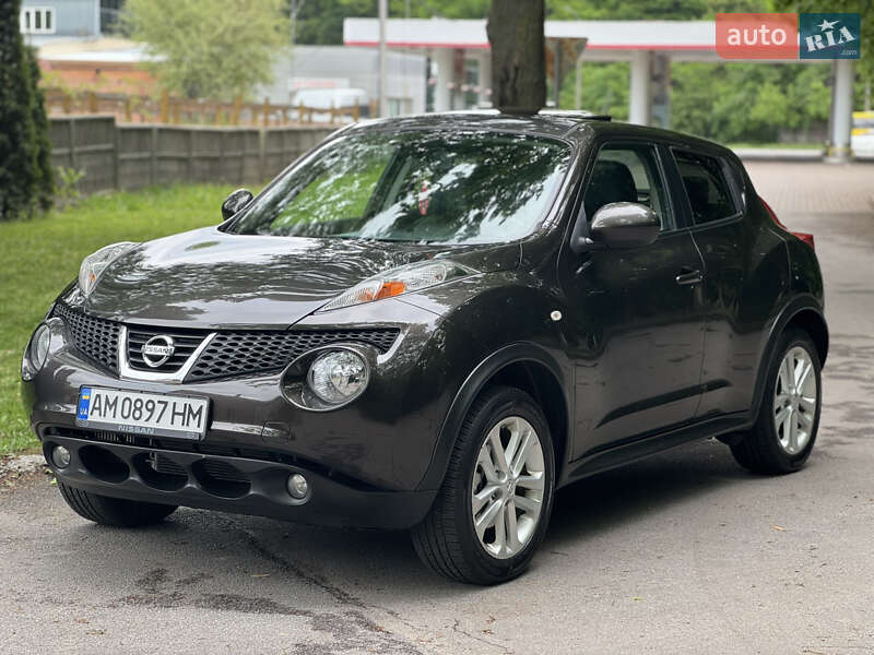 Внедорожник / Кроссовер Nissan Juke 2012 в 