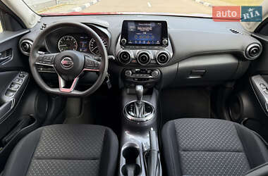 Внедорожник / Кроссовер Nissan Juke 2022 в 