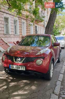 Внедорожник / Кроссовер Nissan Juke 2013 в 