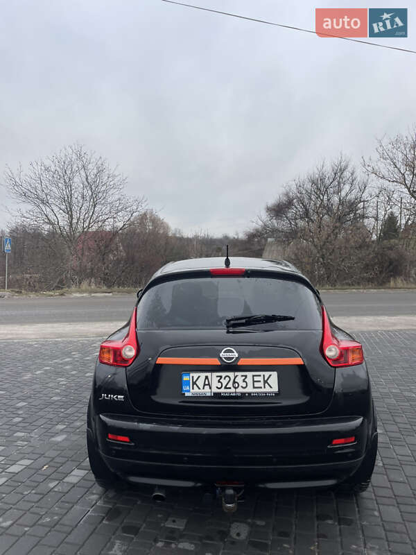 Внедорожник / Кроссовер Nissan Juke 2013 в Киеве