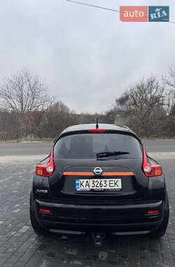 Позашляховик / Кросовер Nissan Juke 2013 в 