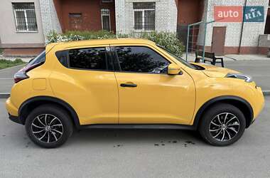 Позашляховик / Кросовер Nissan Juke 2014 в 
