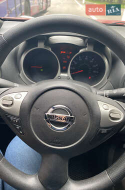 Внедорожник / Кроссовер Nissan Juke 2017 в 