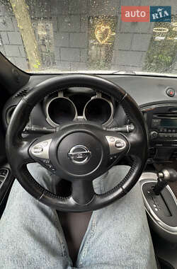 Внедорожник / Кроссовер Nissan Juke 2012 в 