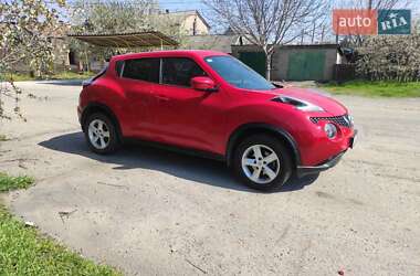 Позашляховик / Кросовер Nissan Juke 2018 в 