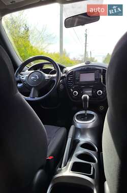 Позашляховик / Кросовер Nissan Juke 2012 в 