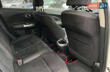 Позашляховик / Кросовер Nissan Juke 2012 в 