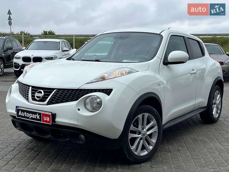 Позашляховик / Кросовер Nissan Juke 2012 в 