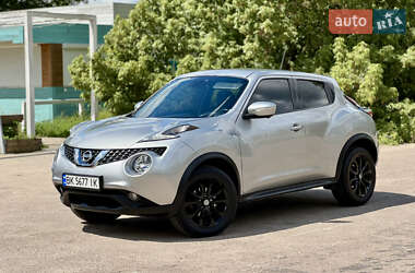 Внедорожник / Кроссовер Nissan Juke 2014 в 