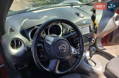 Позашляховик / Кросовер Nissan Juke 2010 в 
