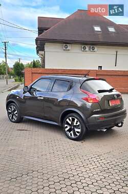 Внедорожник / Кроссовер Nissan Juke 2012 в 