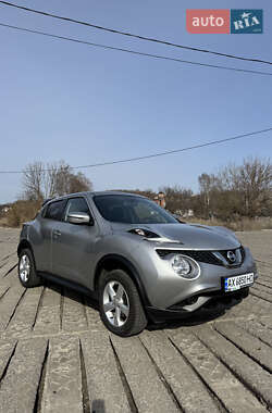 Внедорожник / Кроссовер Nissan Juke 2019 в 