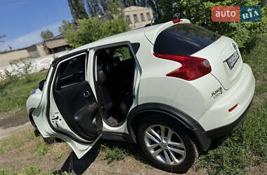 Внедорожник / Кроссовер Nissan Juke 2011 в 