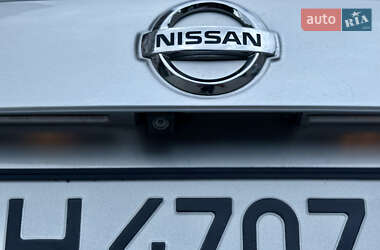 Внедорожник / Кроссовер Nissan Juke 2014 в 
