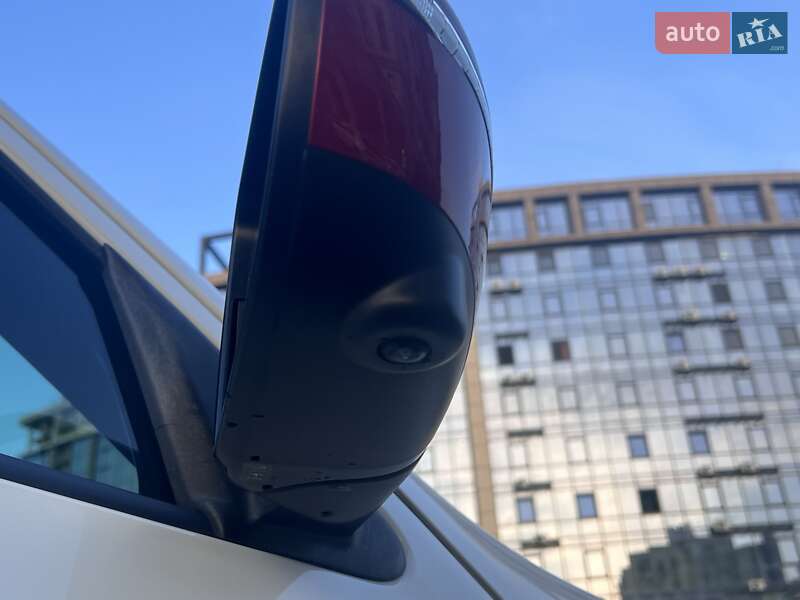 Внедорожник / Кроссовер Nissan Juke 2015 в Одессе