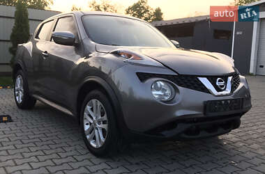 Позашляховик / Кросовер Nissan Juke 2015 в 