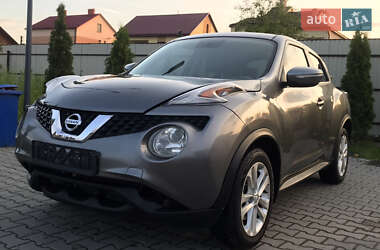Позашляховик / Кросовер Nissan Juke 2015 в 